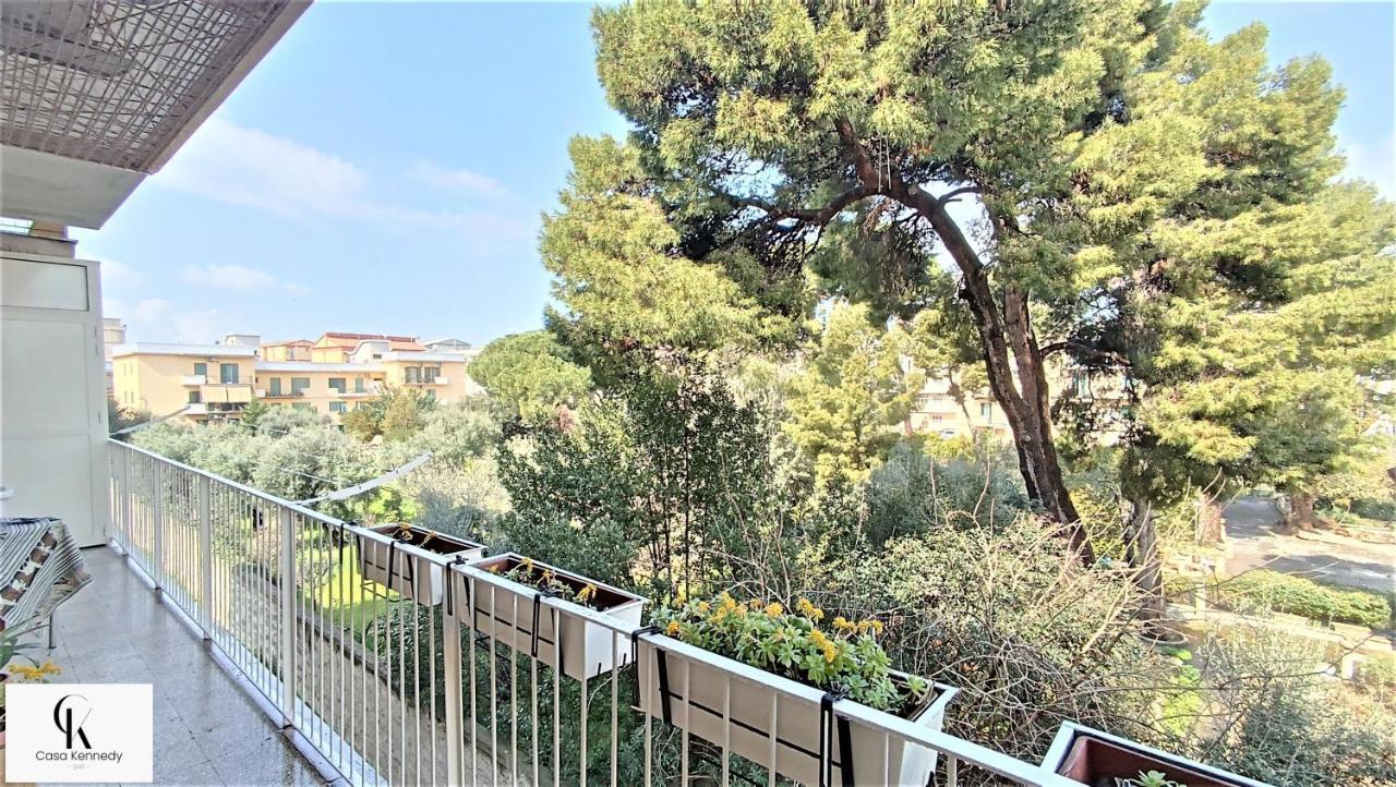 Appartamento Casa Kennedy Bari Esterno foto