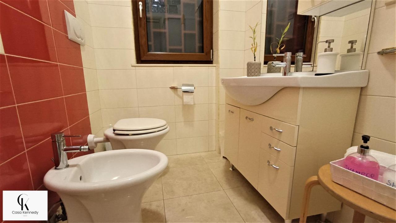 Appartamento Casa Kennedy Bari Esterno foto