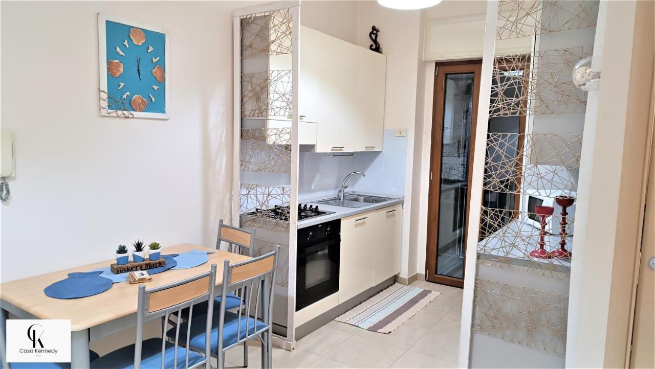Appartamento Casa Kennedy Bari Esterno foto
