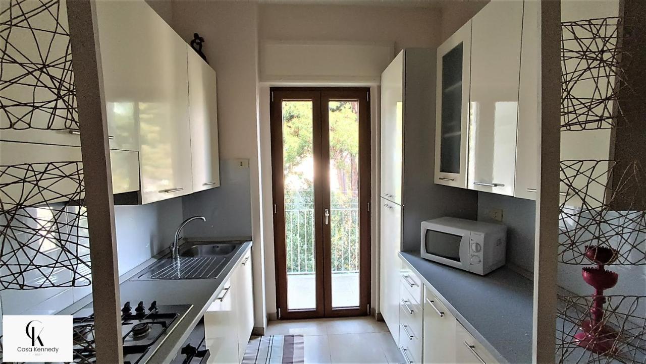 Appartamento Casa Kennedy Bari Esterno foto